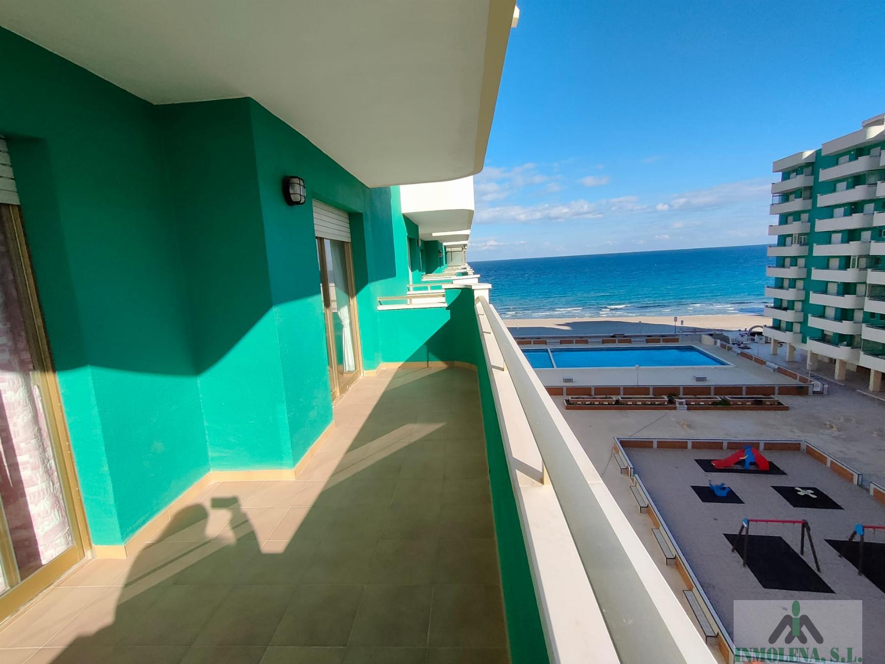 For sale of flat in La Manga del Mar Menor