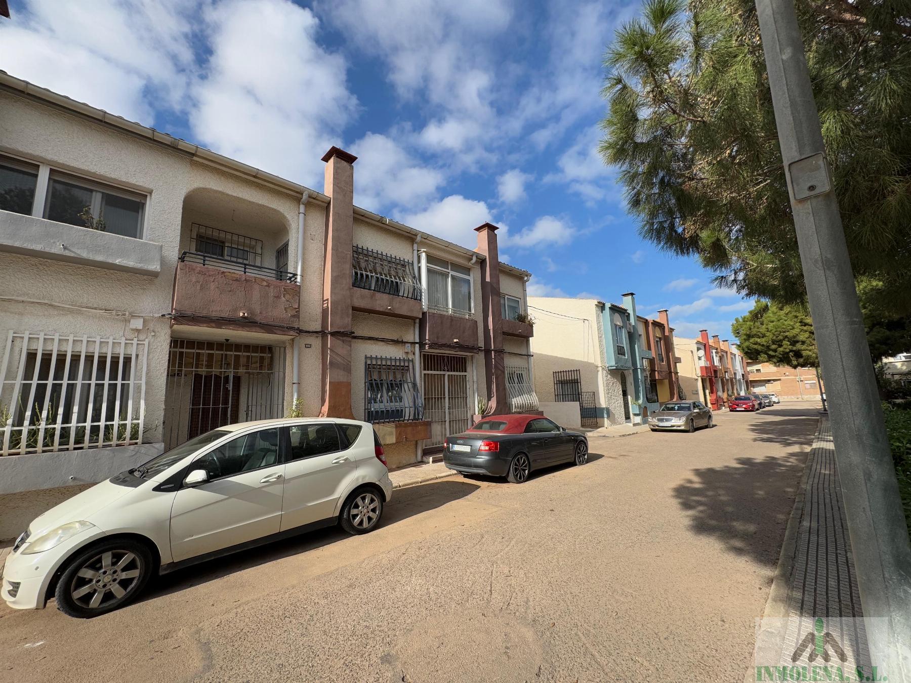 For sale of duplex in Cartagena
