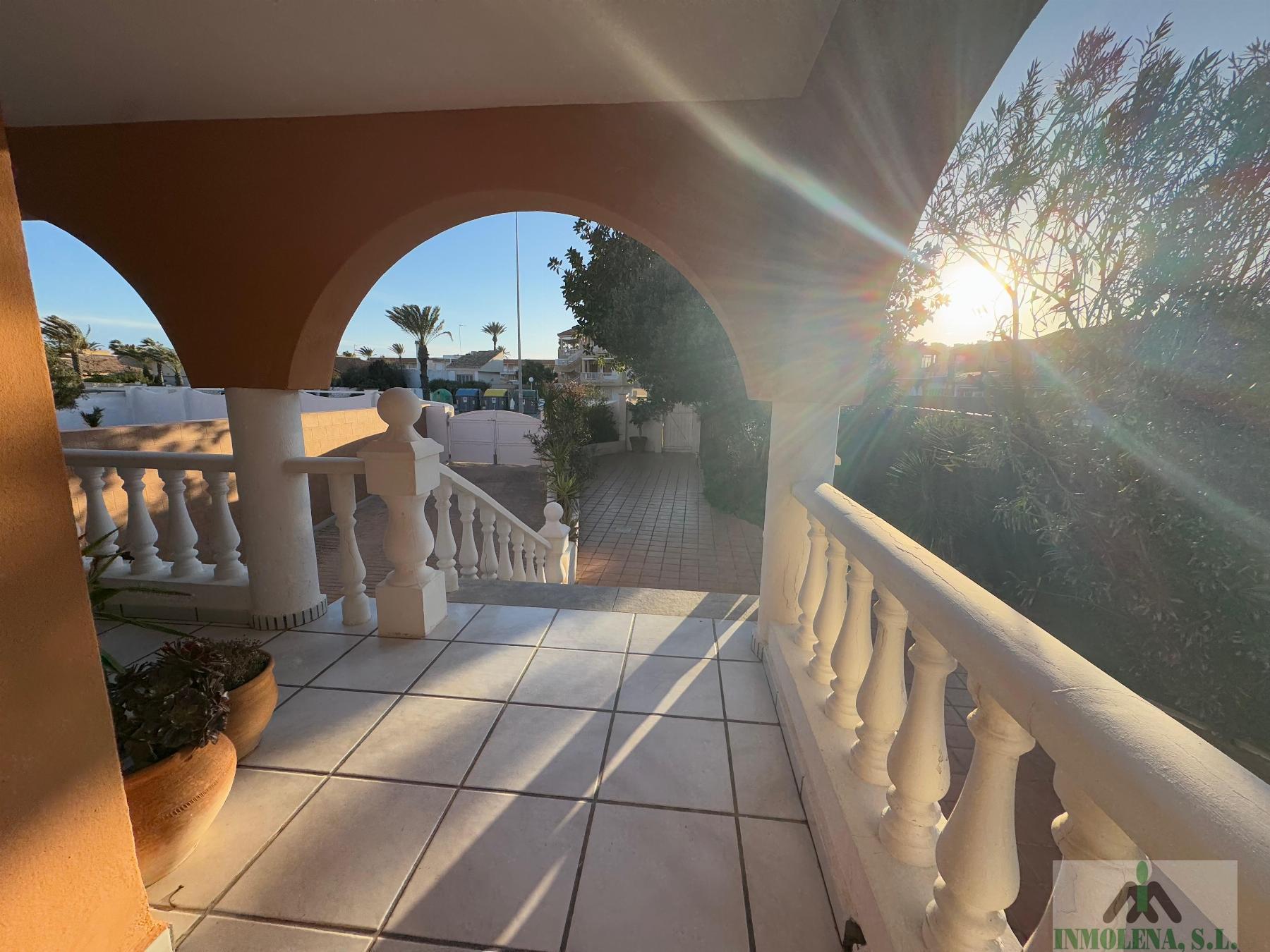 For sale of chalet in La Manga del Mar Menor