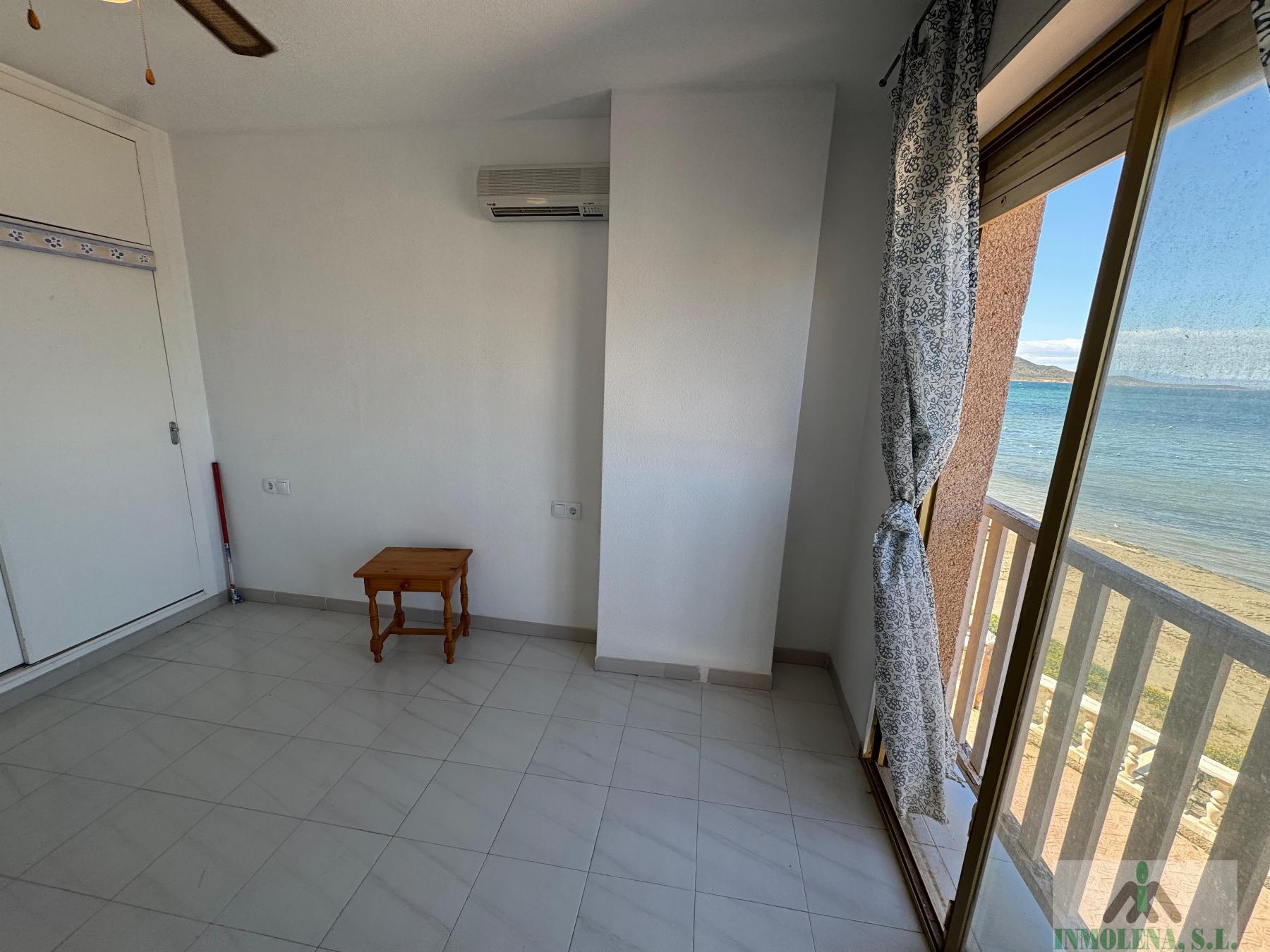 For sale of flat in La Manga del Mar Menor