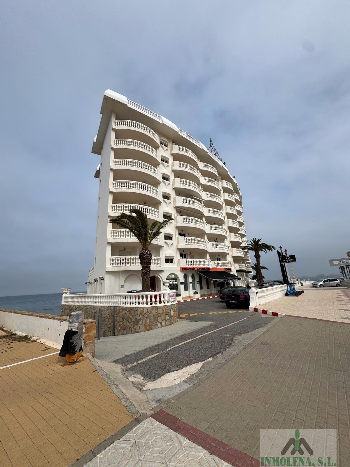 For sale of apartment in La Manga del Mar Menor