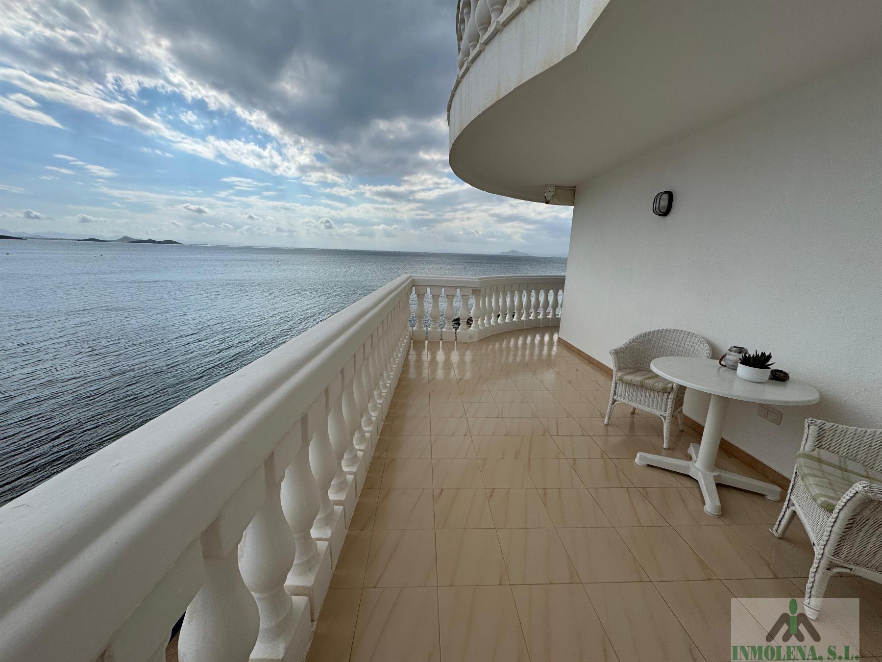 For sale of apartment in La Manga del Mar Menor