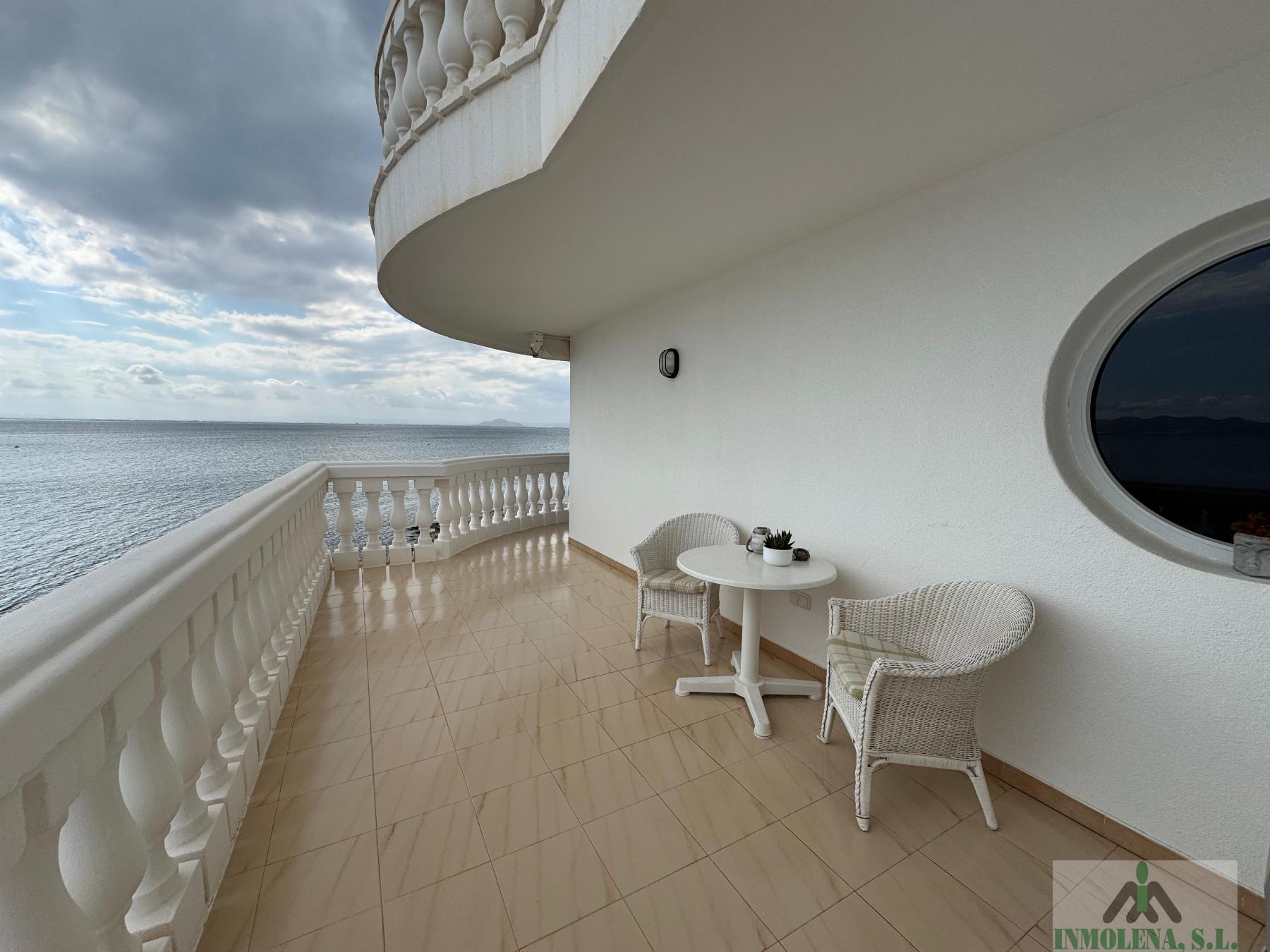 For sale of apartment in La Manga del Mar Menor