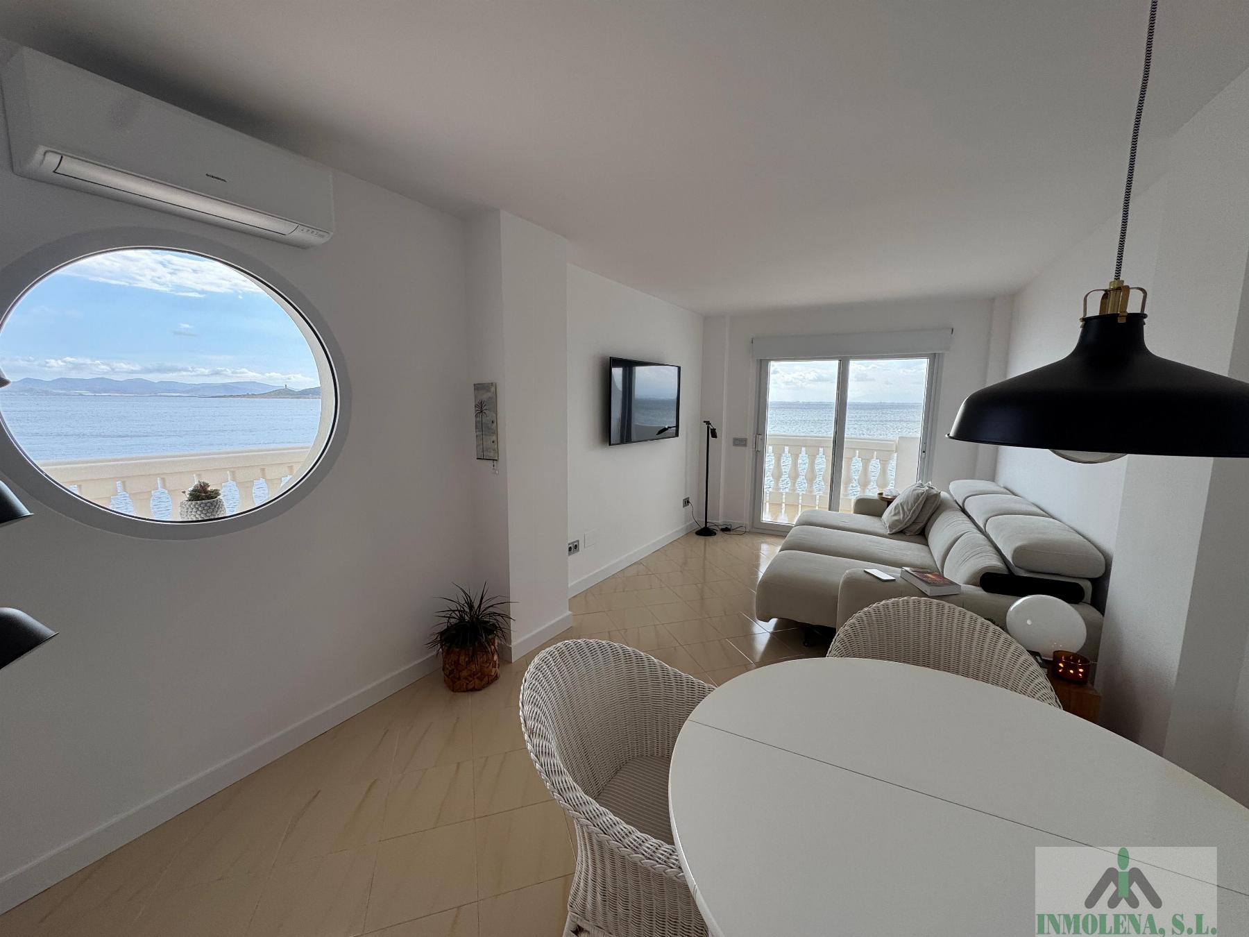 For sale of apartment in La Manga del Mar Menor
