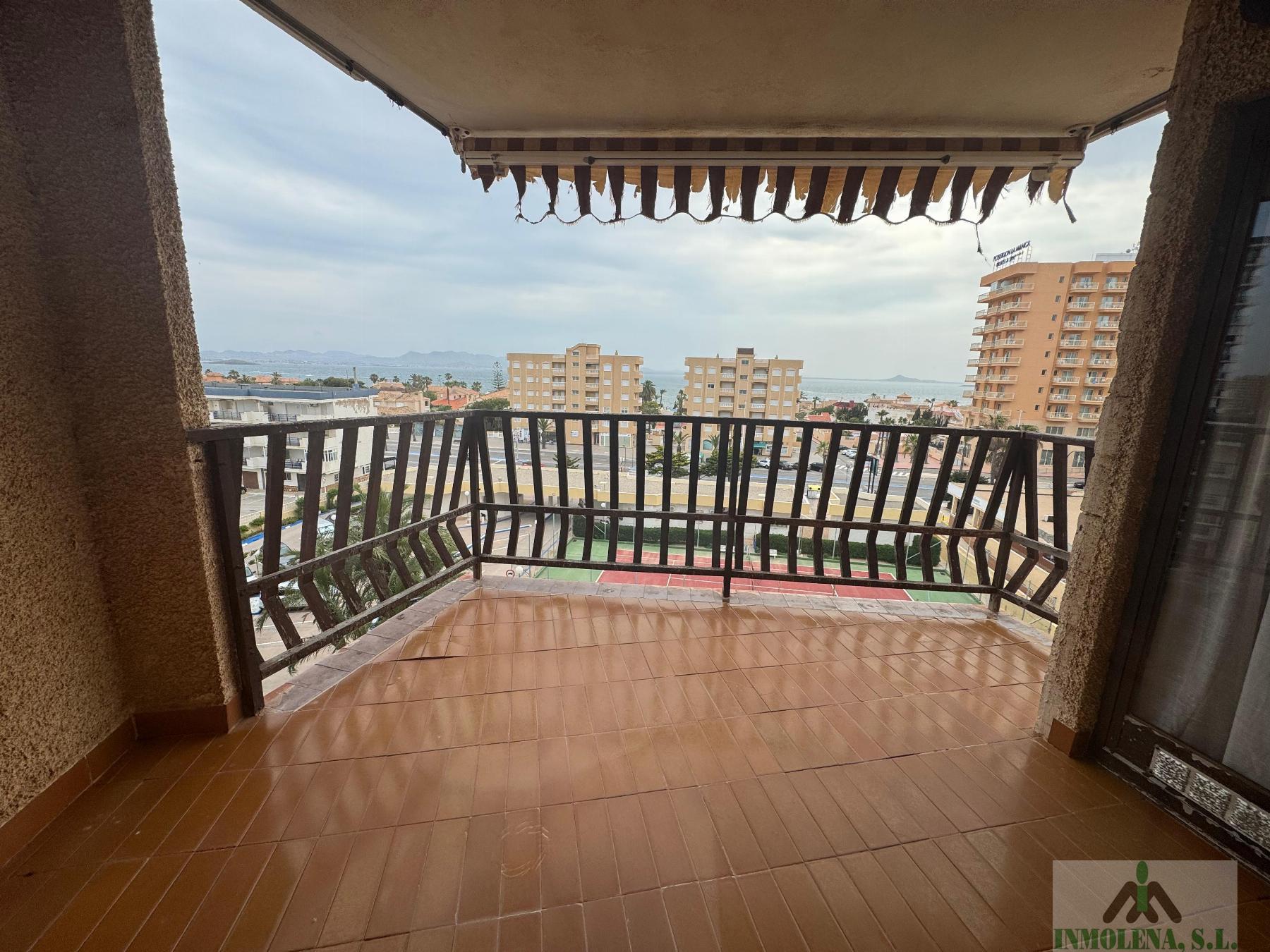For sale of apartment in La Manga del Mar Menor