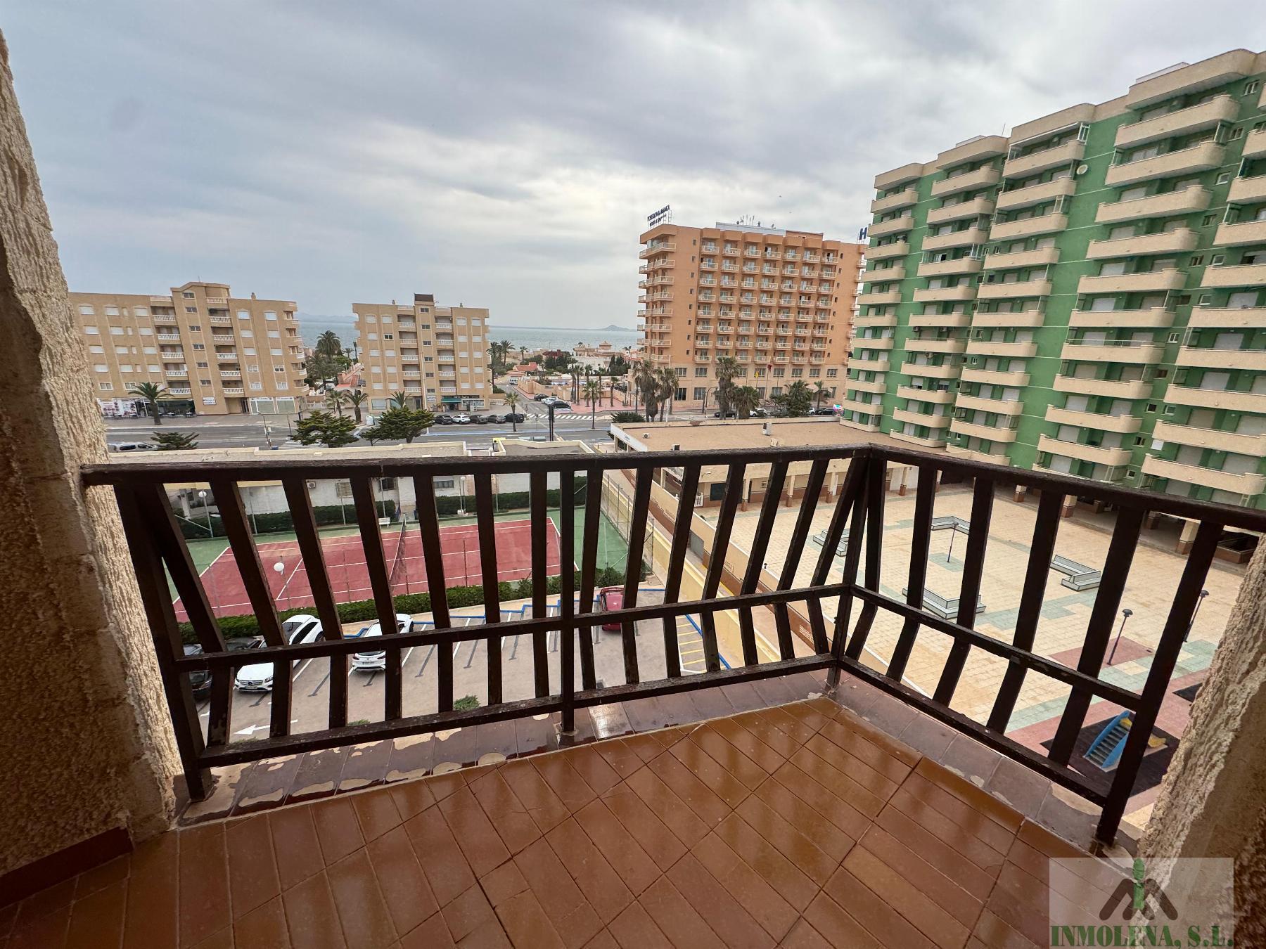 For sale of apartment in La Manga del Mar Menor