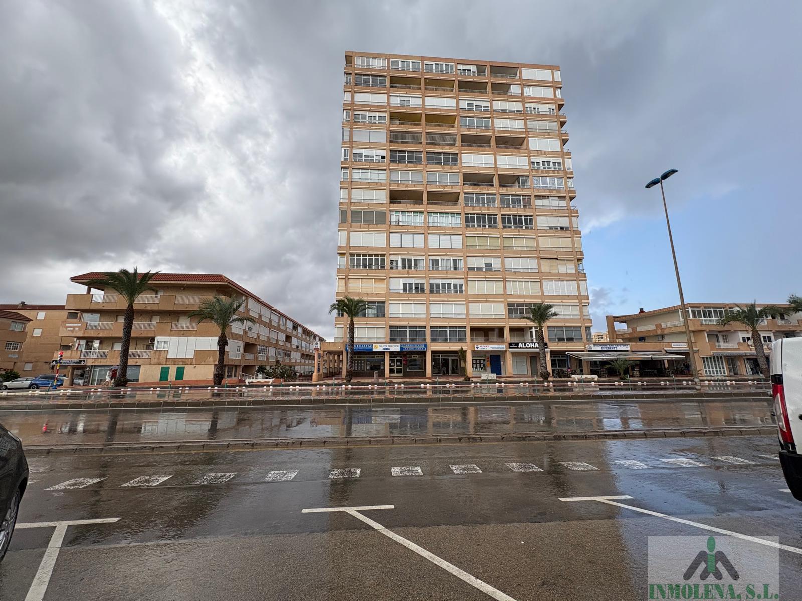 For sale of apartment in La Manga del Mar Menor