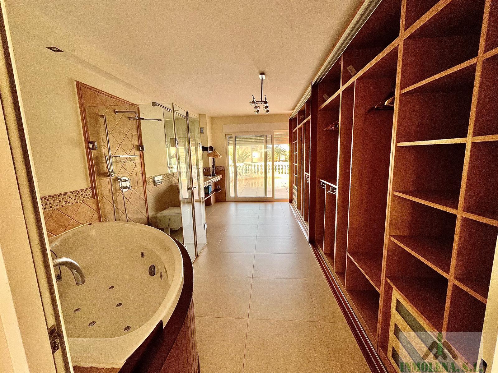 Venta de chalet en La Manga del Mar Menor