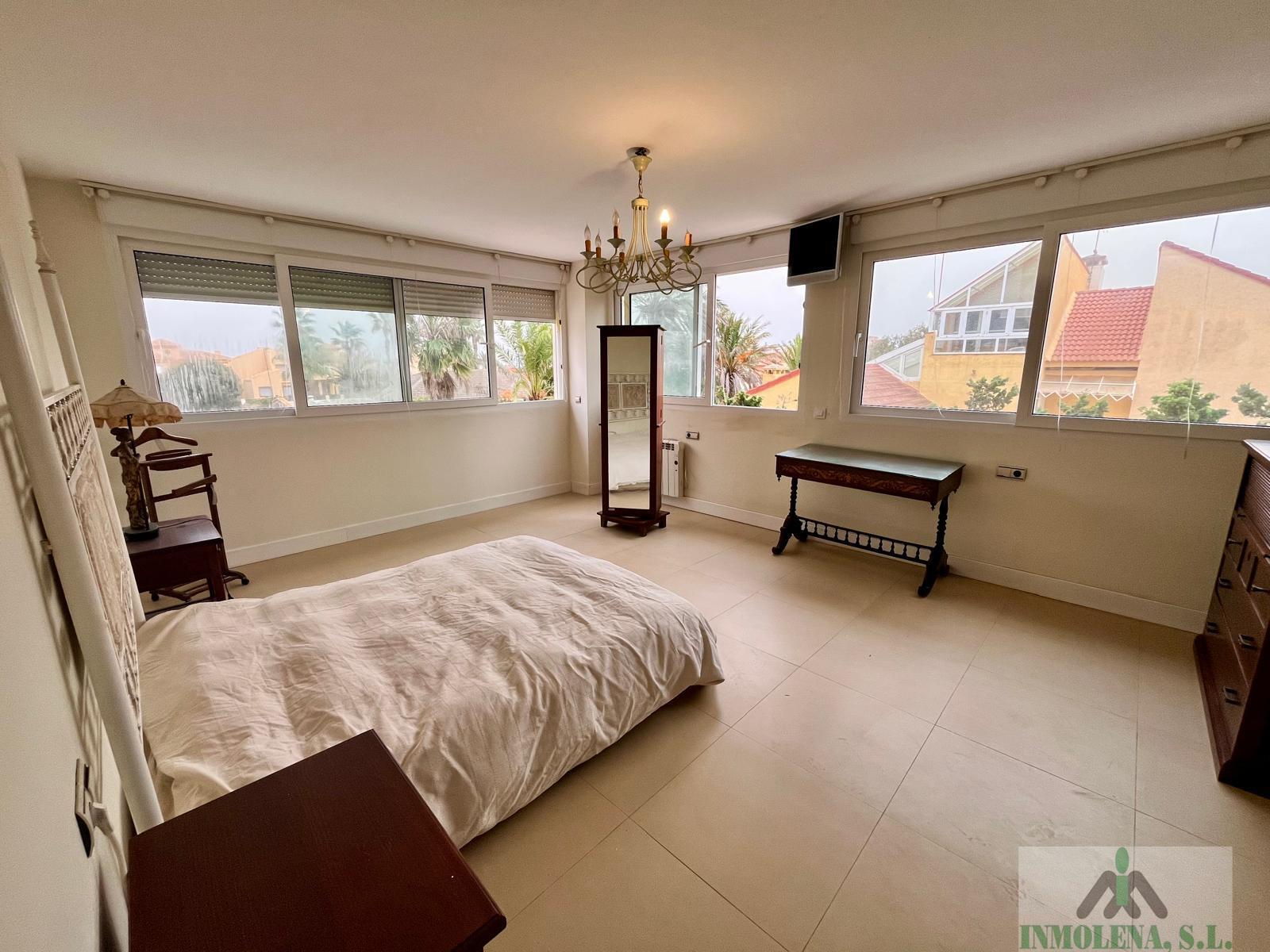 Venta de chalet en La Manga del Mar Menor