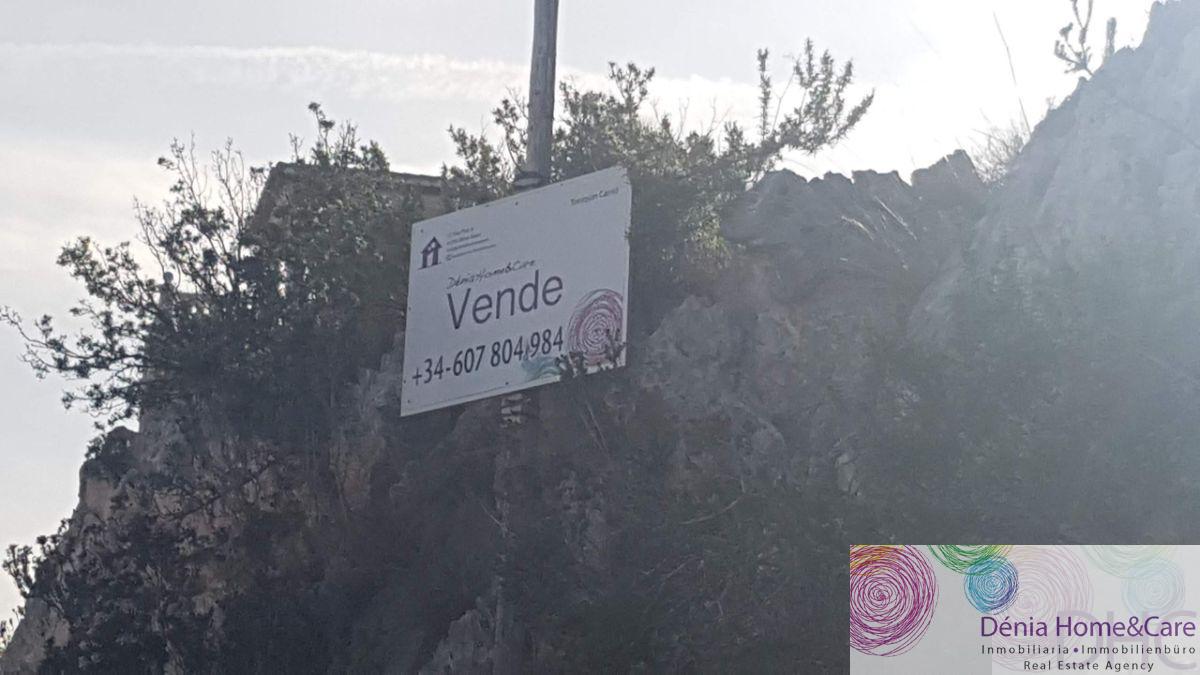 For sale of land in Dénia