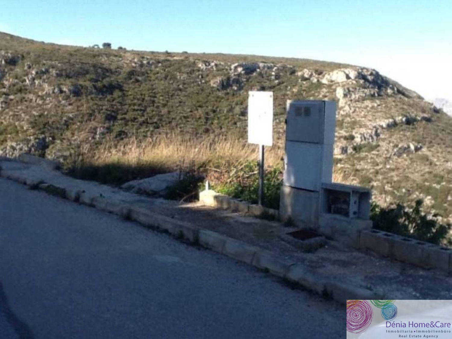 For sale of land in Dénia