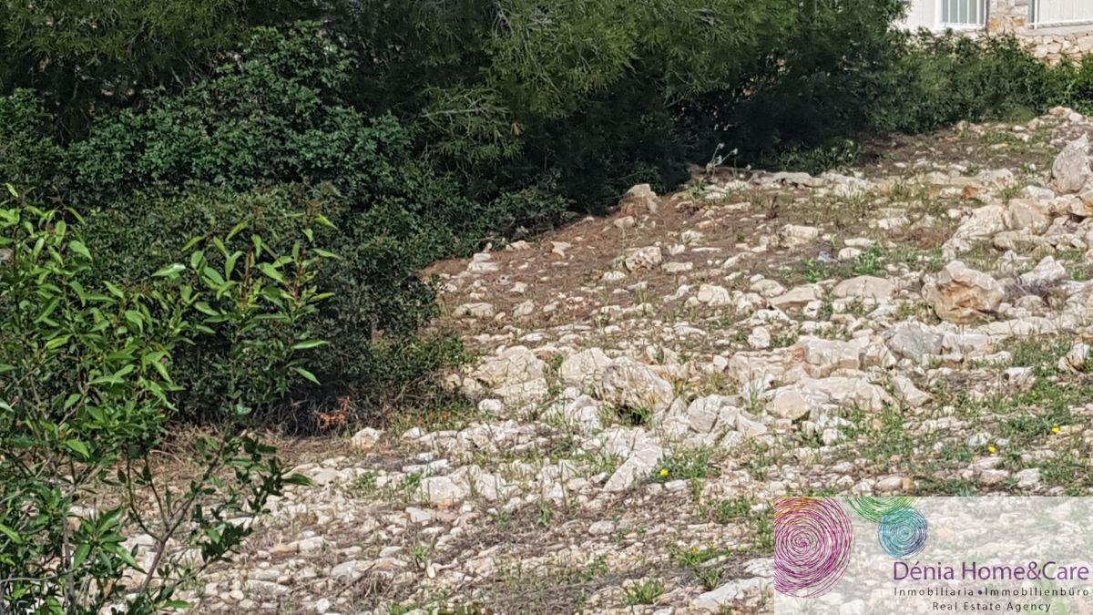 For sale of land in Dénia