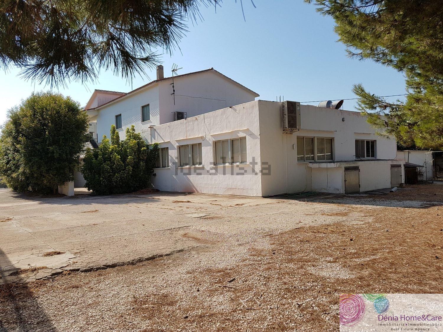 For sale of land in Dénia