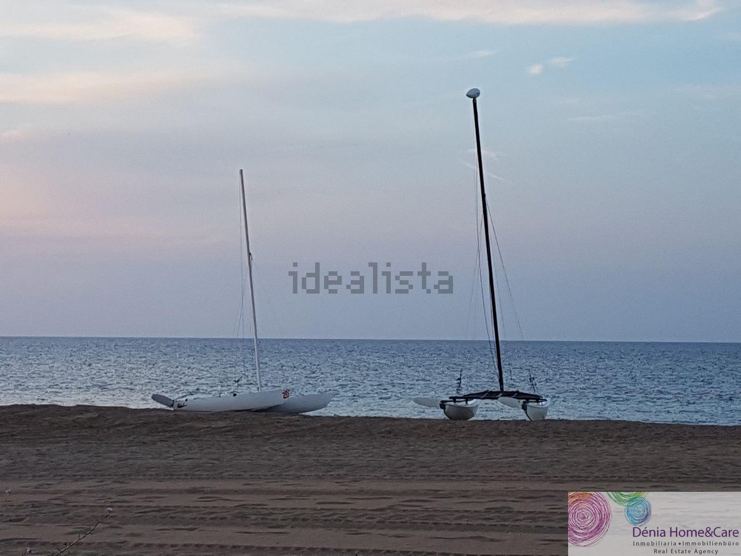 For sale of land in Dénia