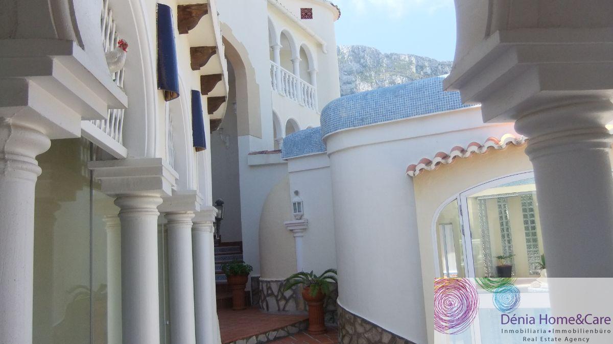 For sale of villa in Dénia