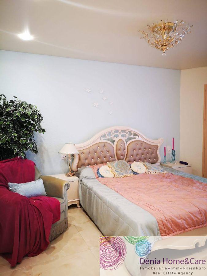For sale of villa in Dénia