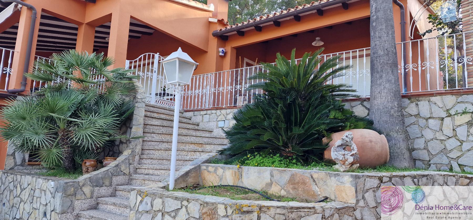 For sale of chalet in Dénia