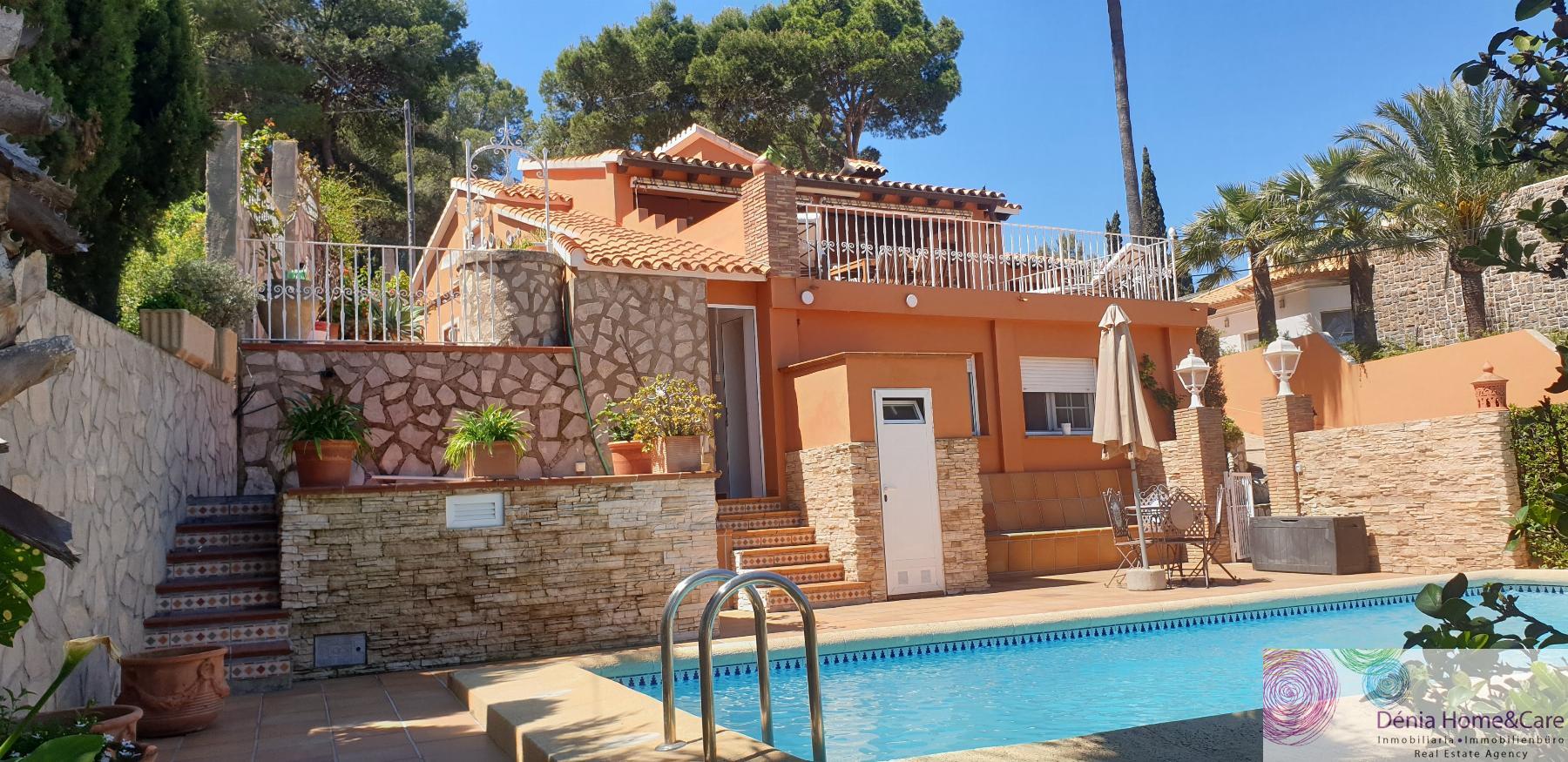 For sale of chalet in Dénia