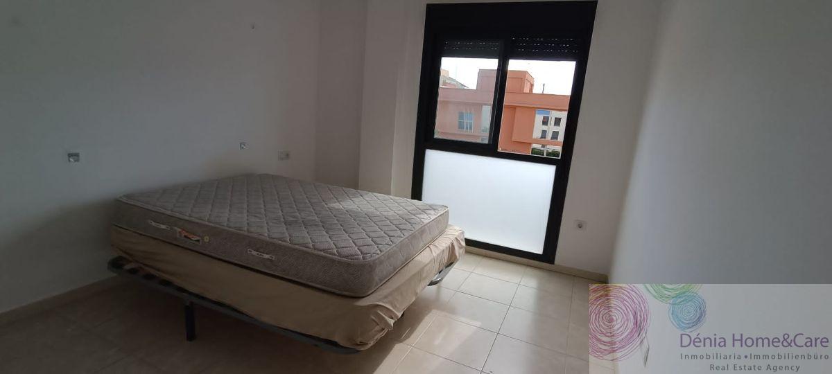For sale of flat in Ondara