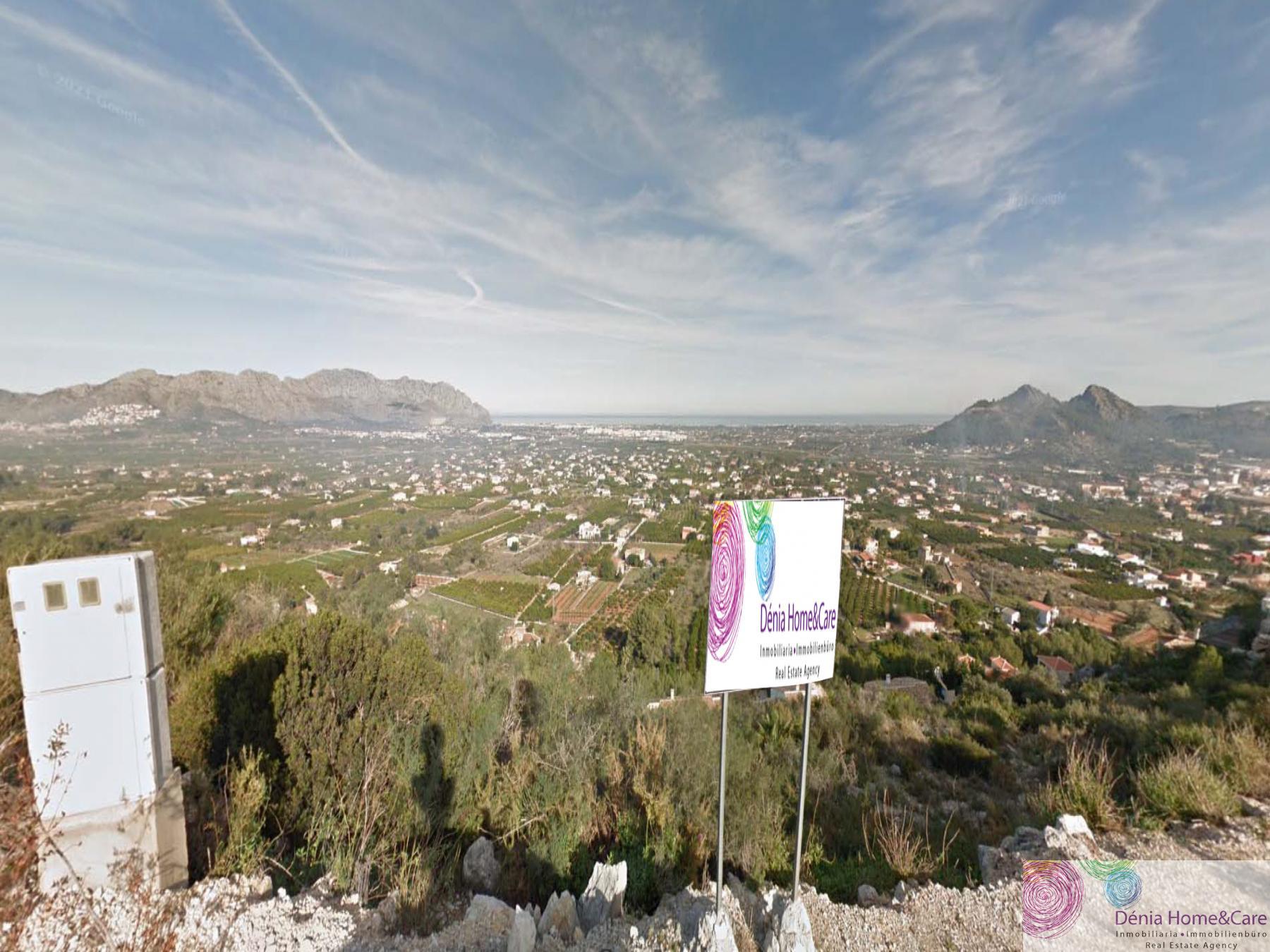 Venta de terreno en Pedreguer