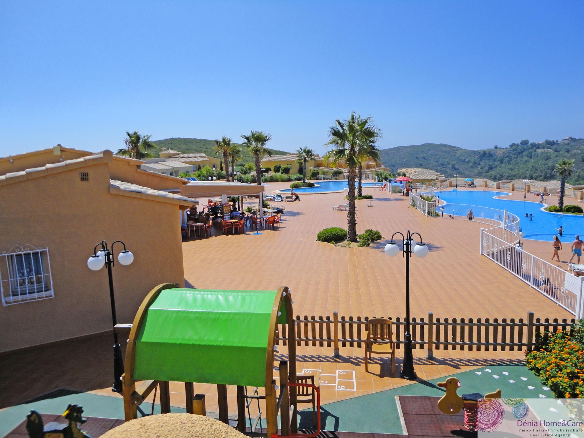 For sale of apartment in Cumbre del Sol