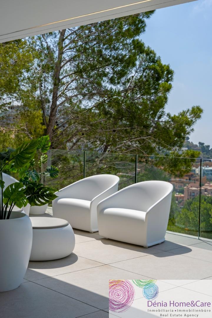 For sale of villa in Altea