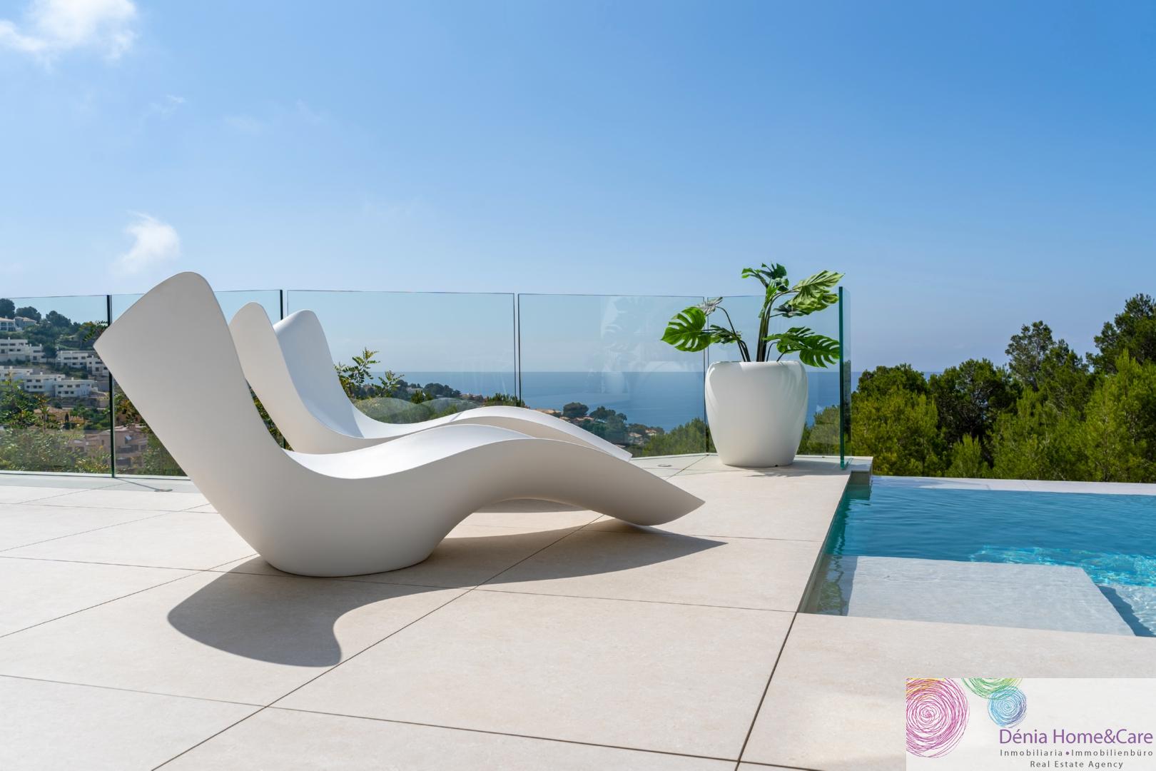For sale of villa in Altea