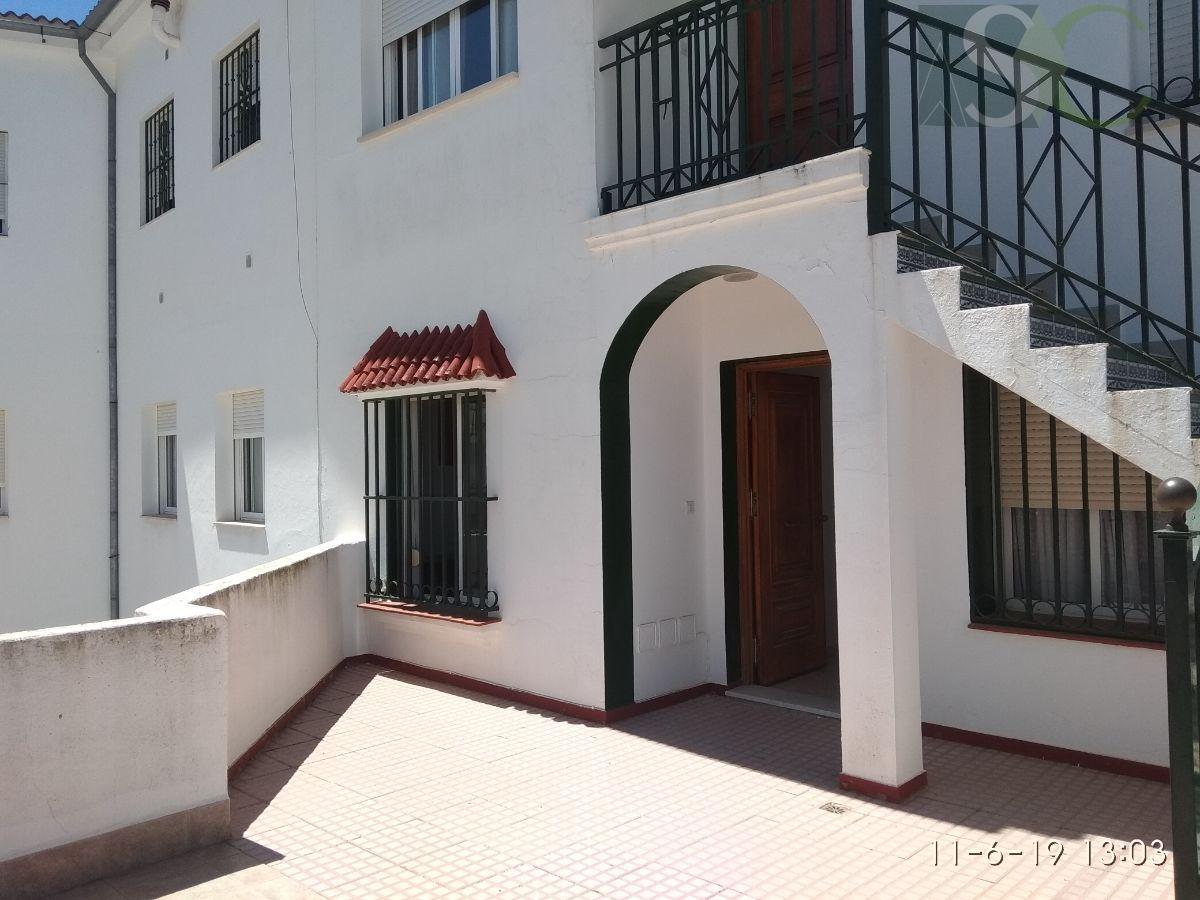 For sale of flat in Teba