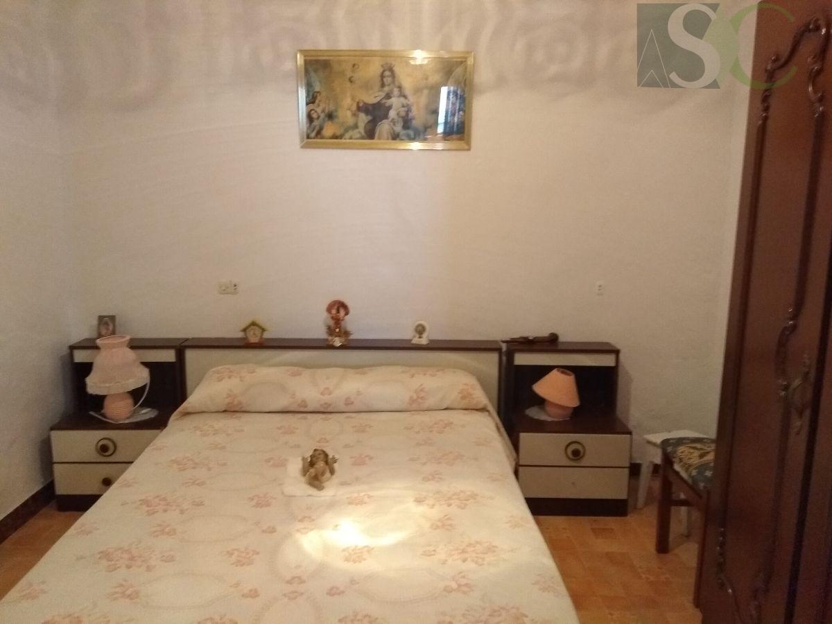 Venta de casa en Teba