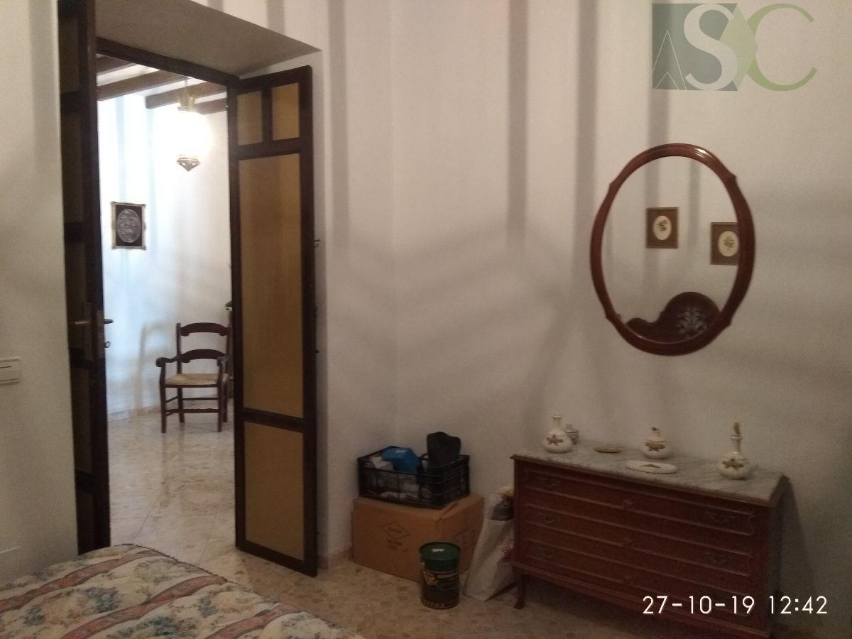 For sale of flat in Teba