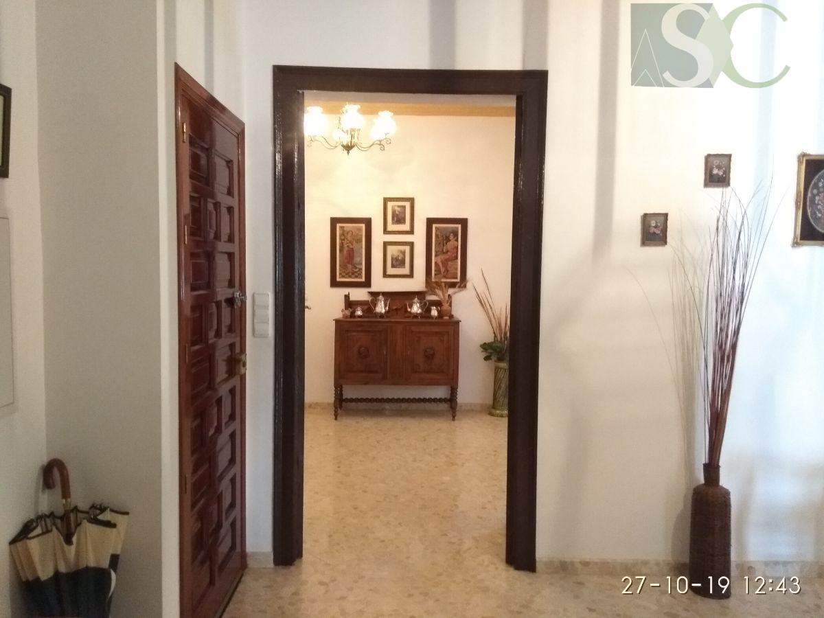 For sale of flat in Teba