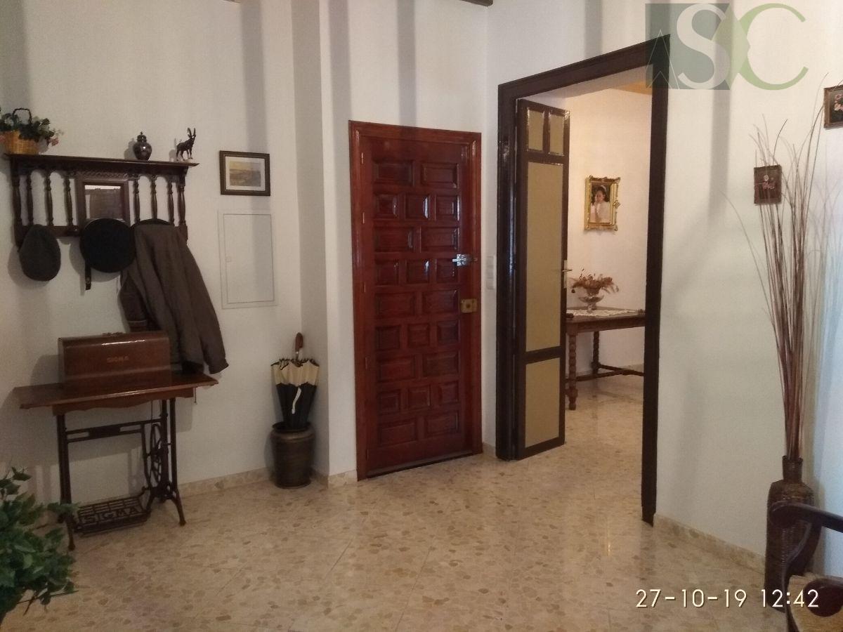 For sale of flat in Teba