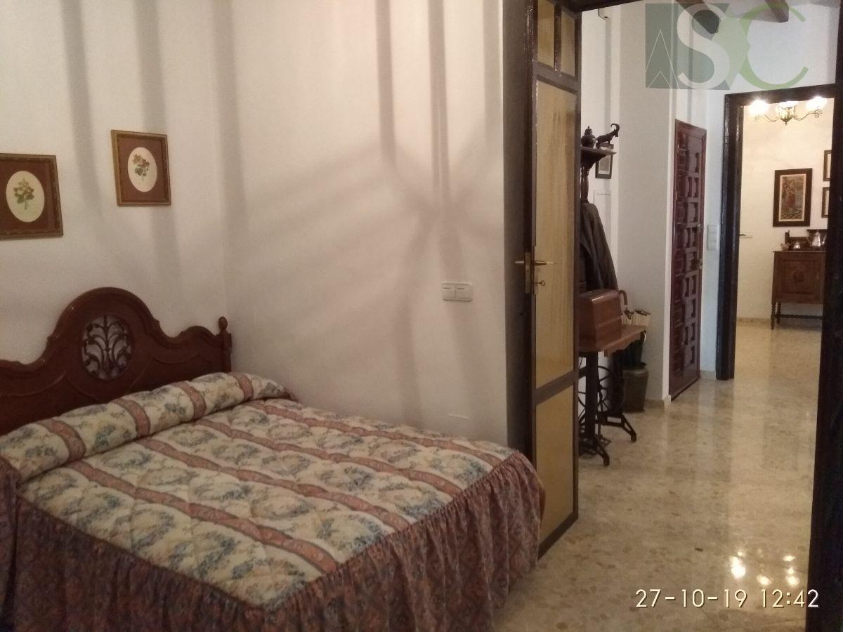 For sale of flat in Teba