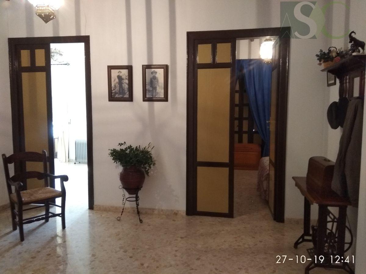 For sale of flat in Teba