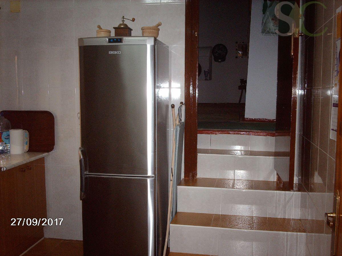 For sale of flat in Teba