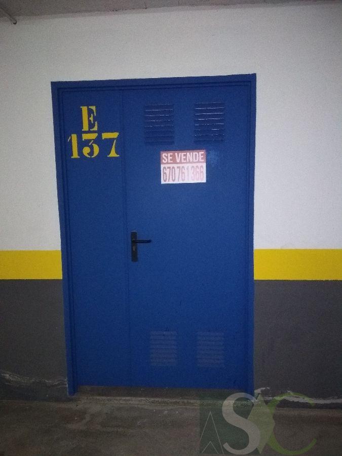 For sale of garage in Benahavís