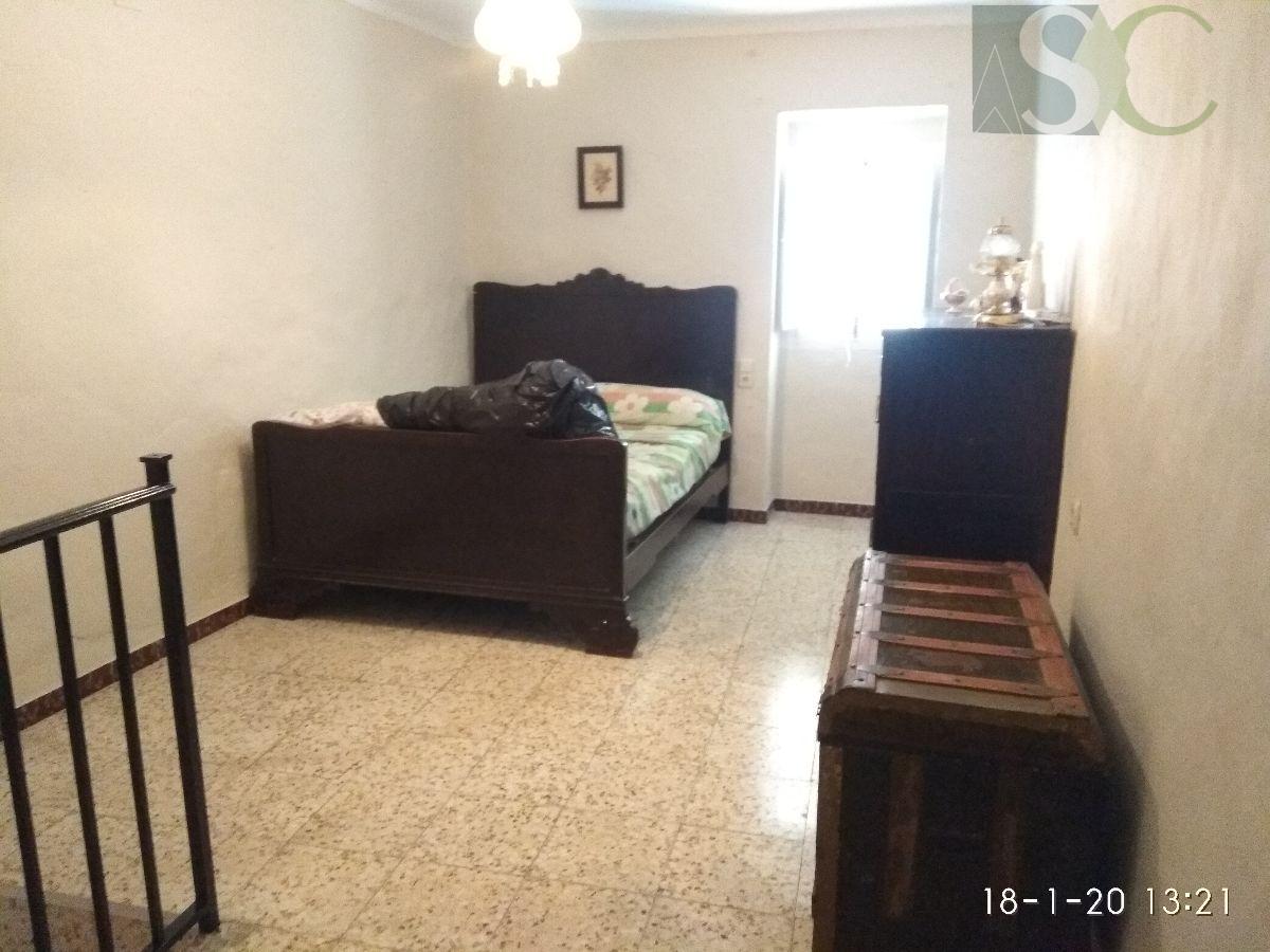 For sale of house in Teba