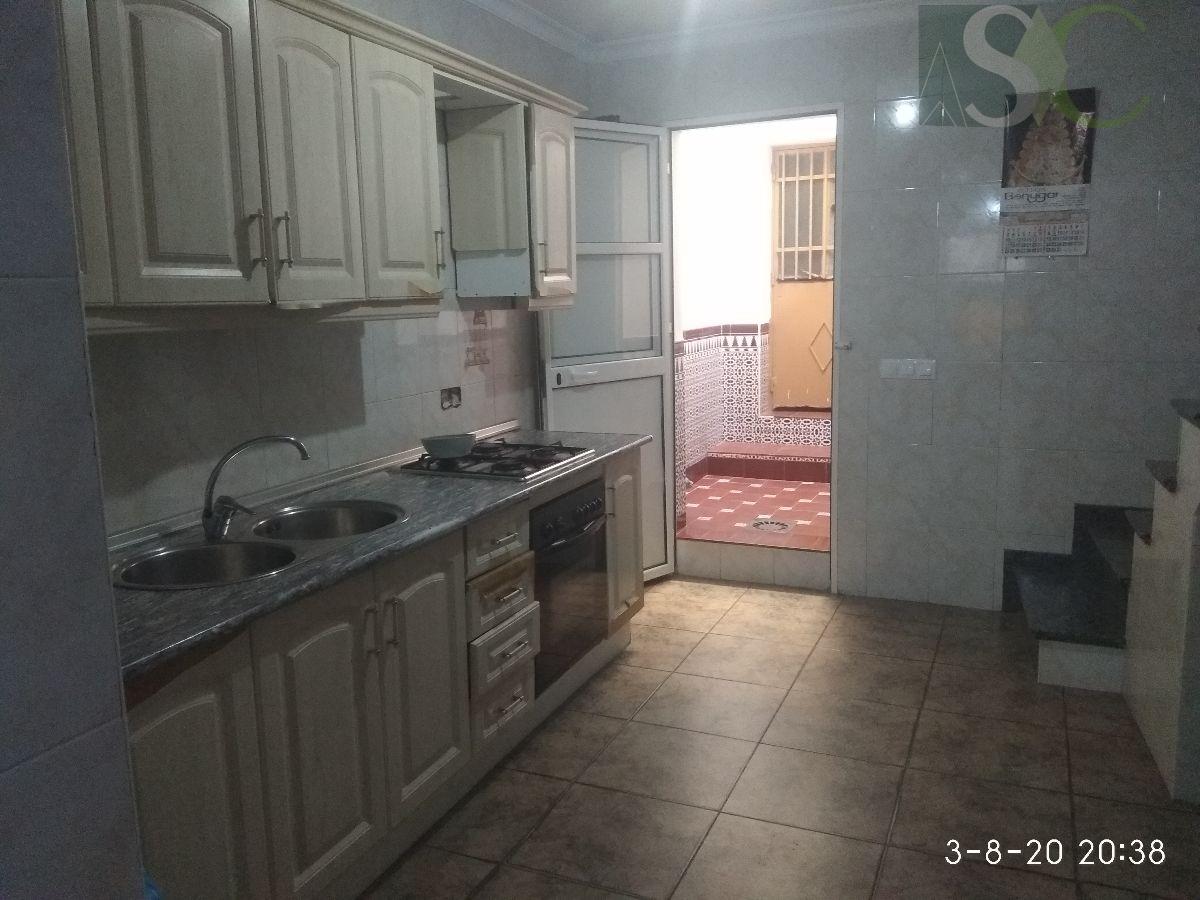 For sale of house in Teba