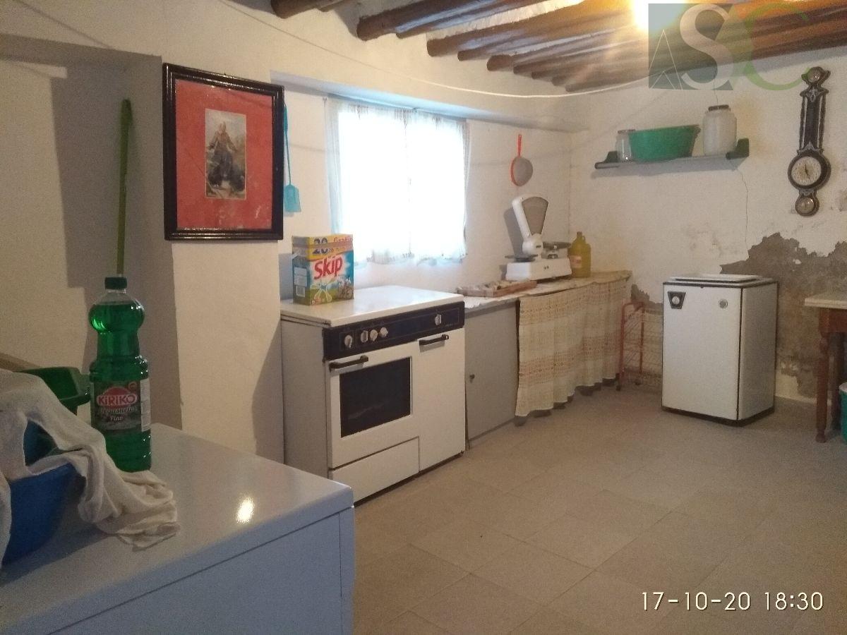 For sale of house in Teba