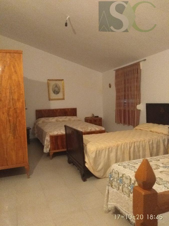 For sale of house in Teba