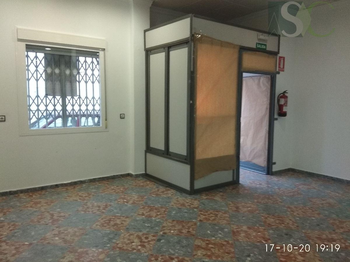 For sale of commercial in Teba