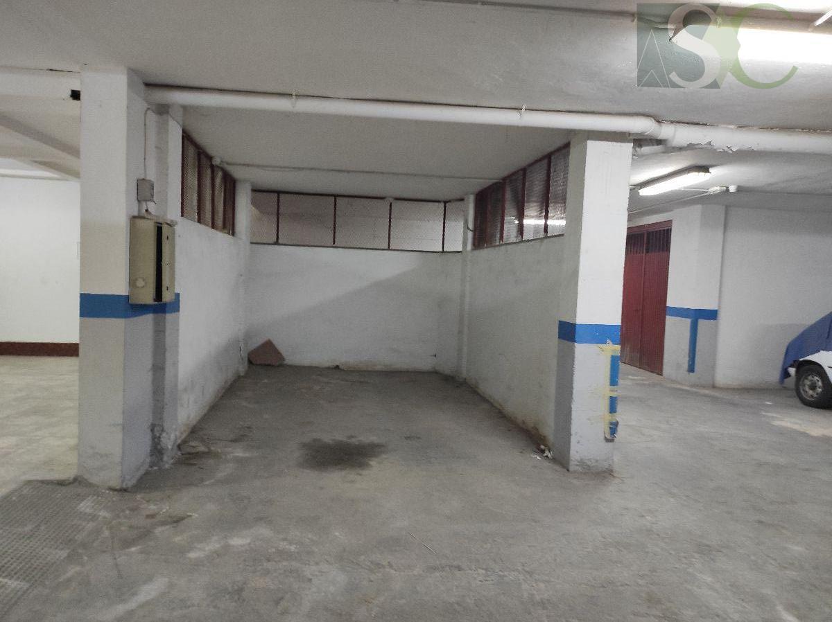 For sale of garage in Teba