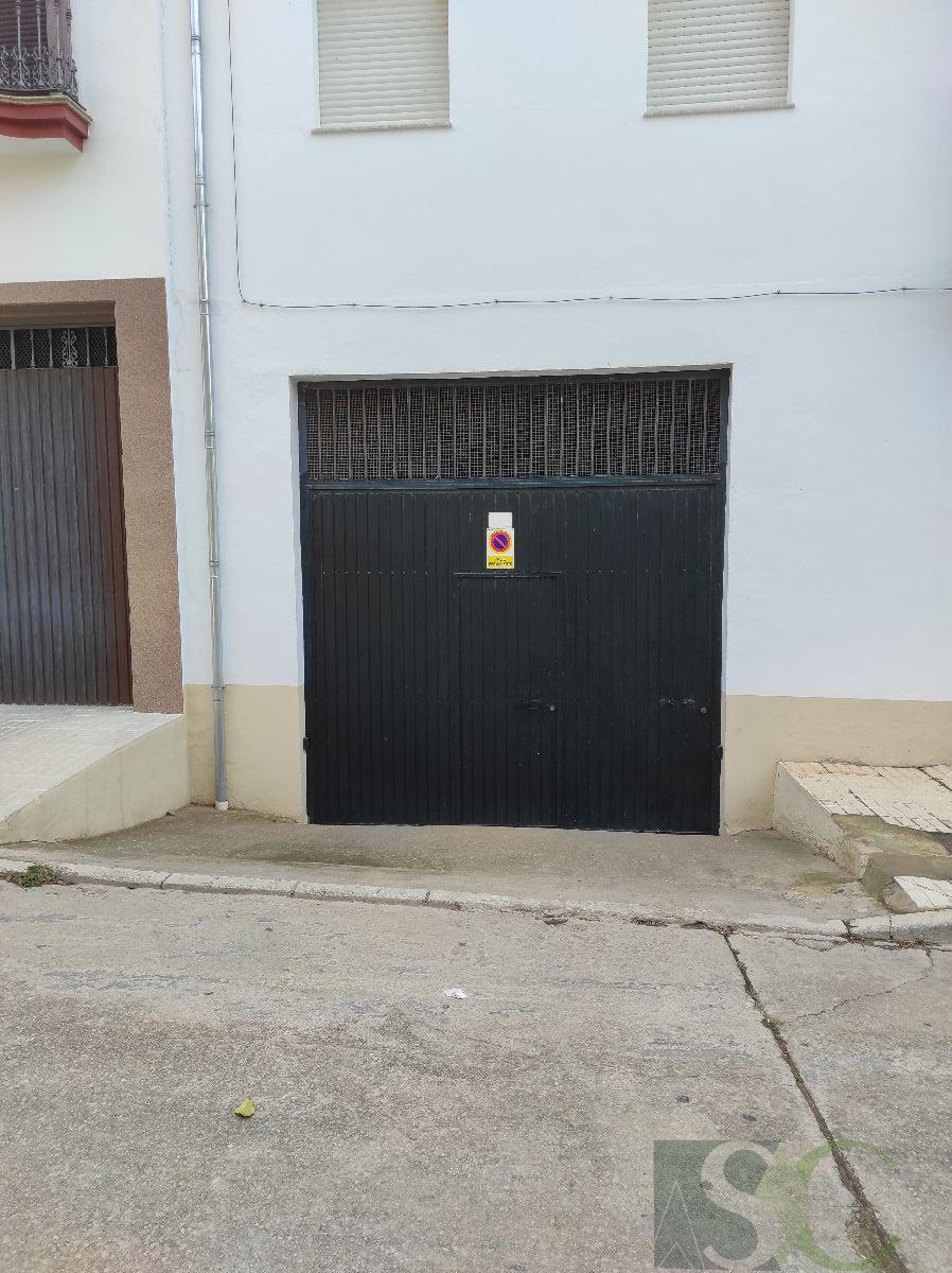 For sale of garage in Teba