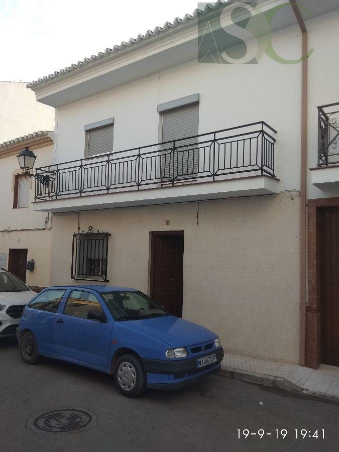 For sale of house in Teba