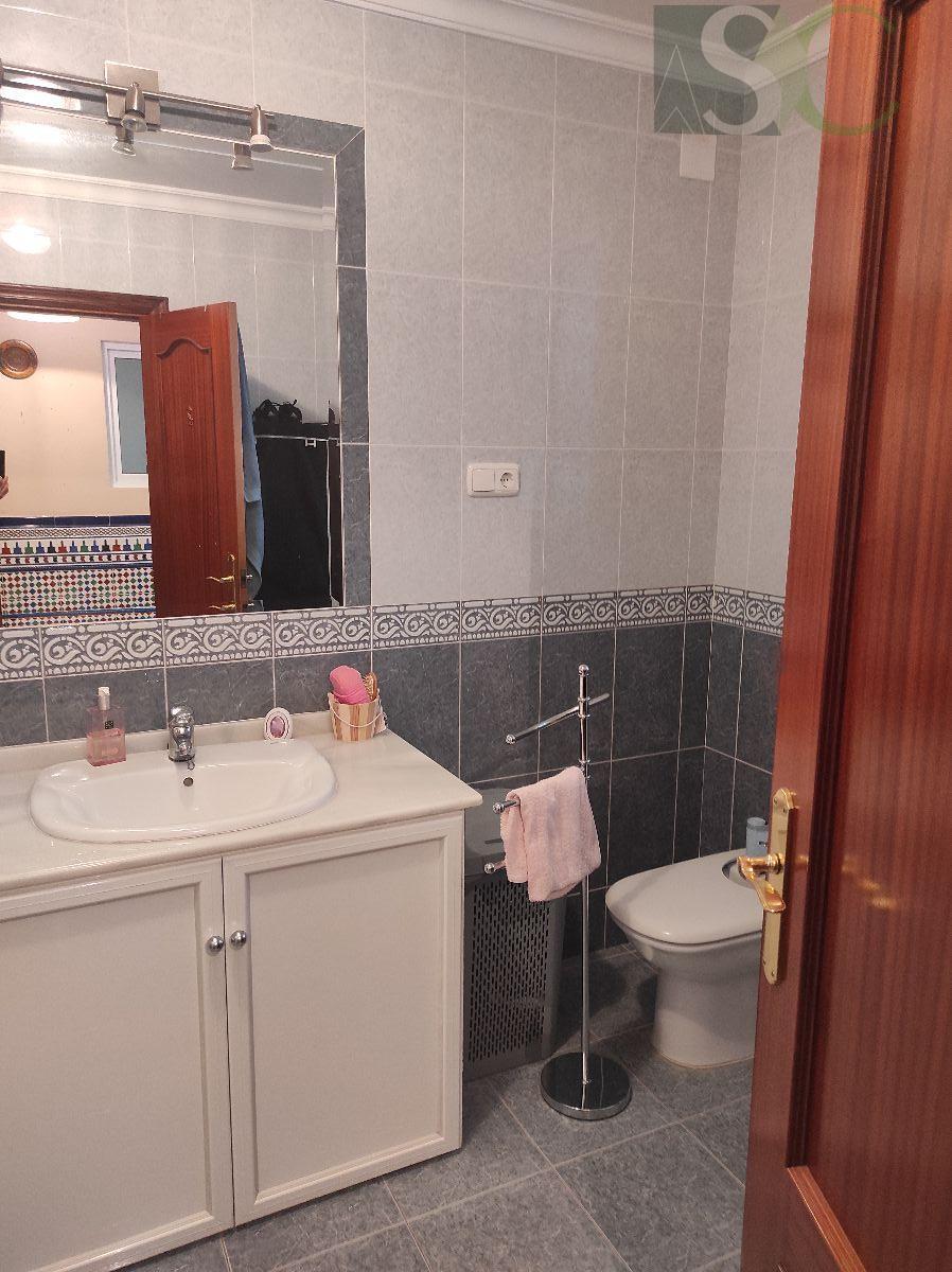 For sale of house in Teba