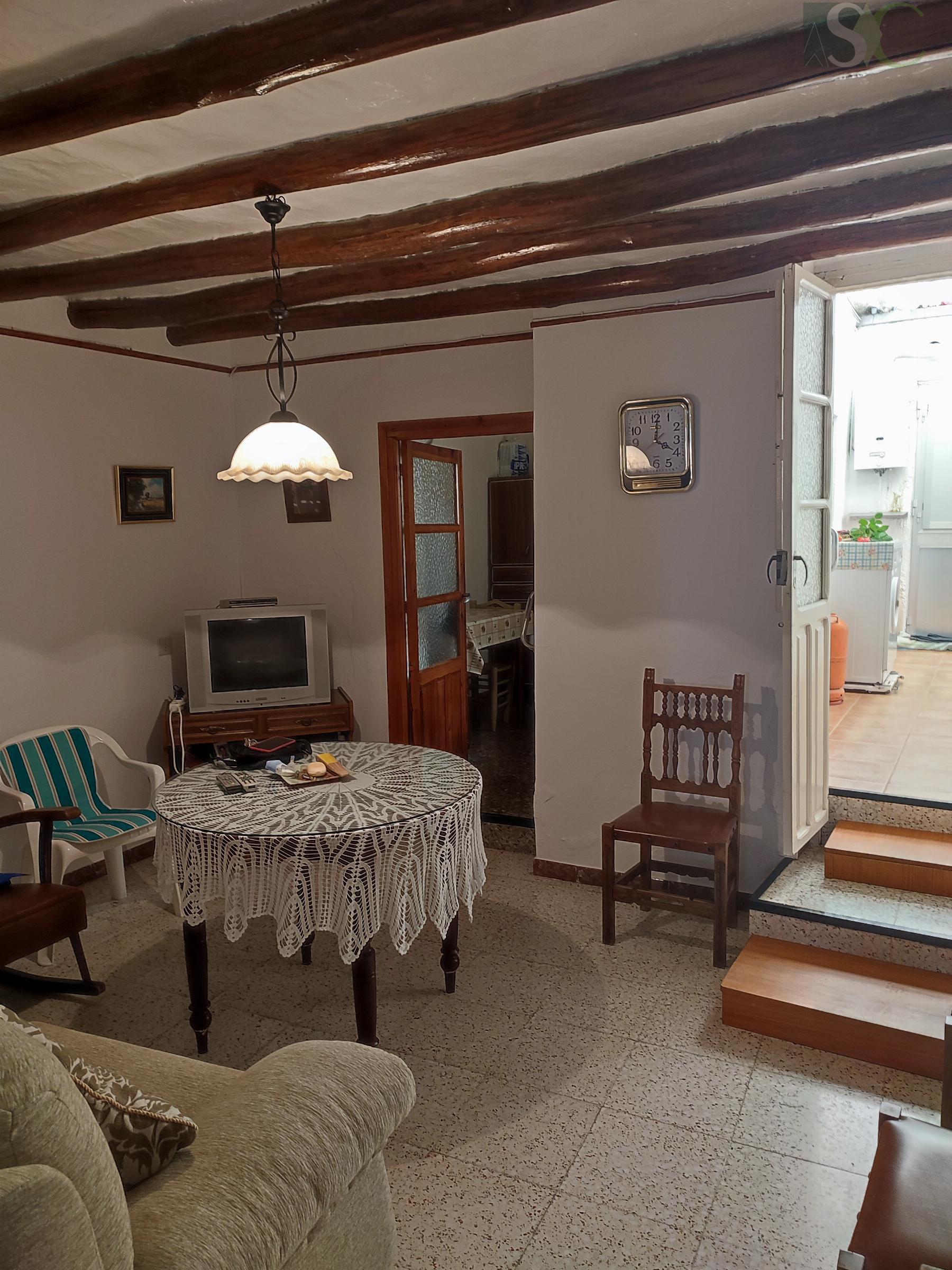 For sale of house in Almargen