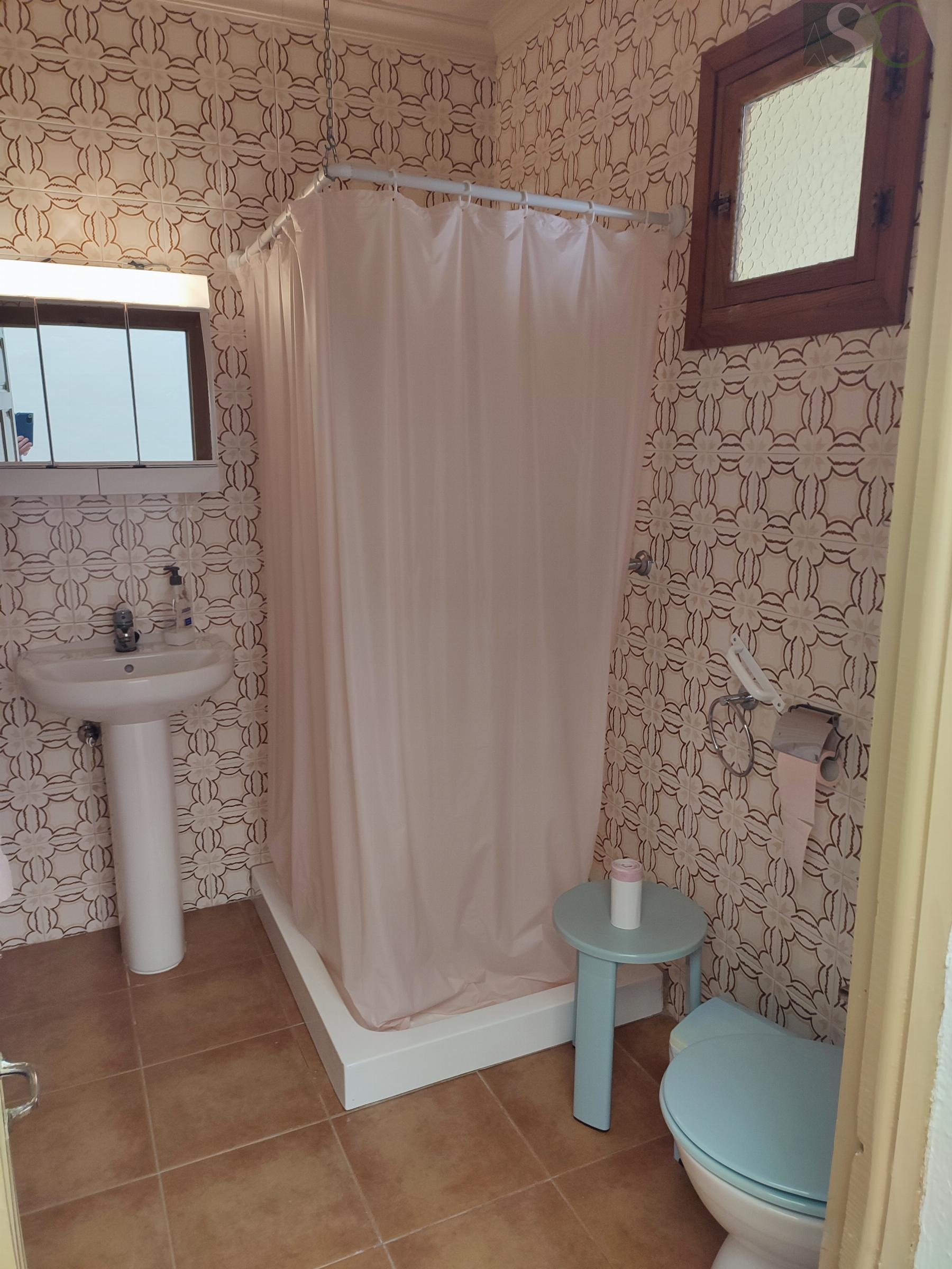 For sale of house in Almargen