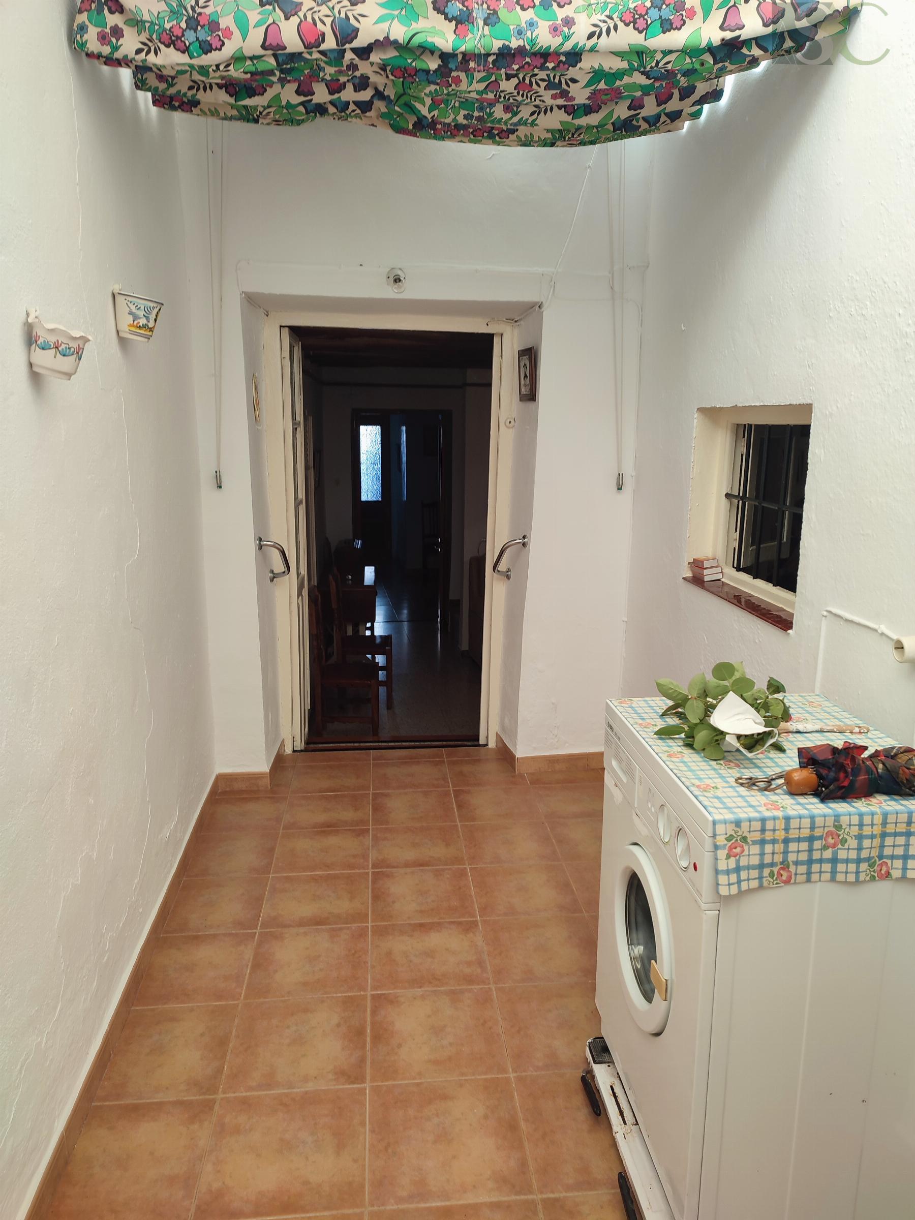 For sale of house in Almargen
