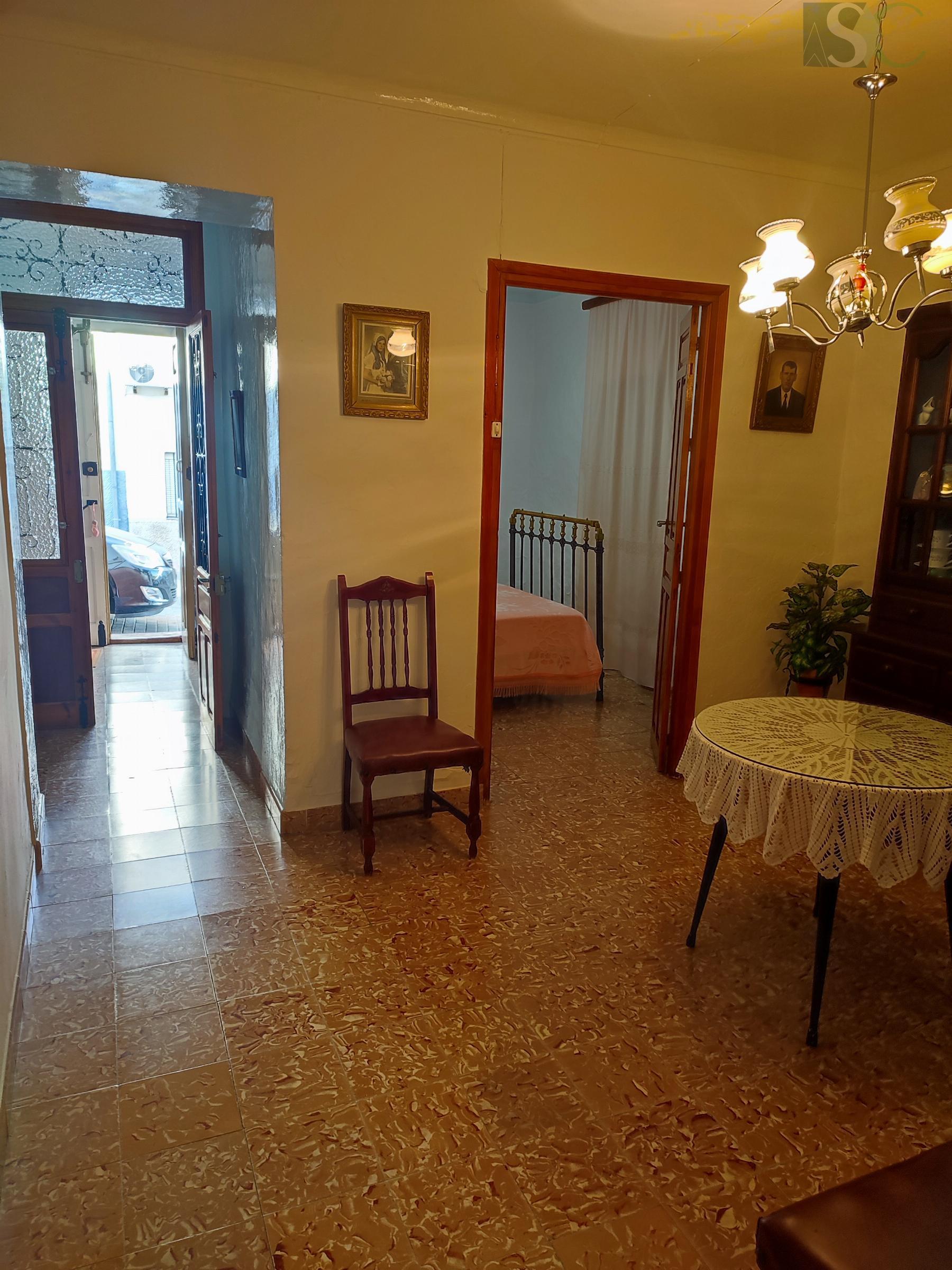 For sale of house in Almargen