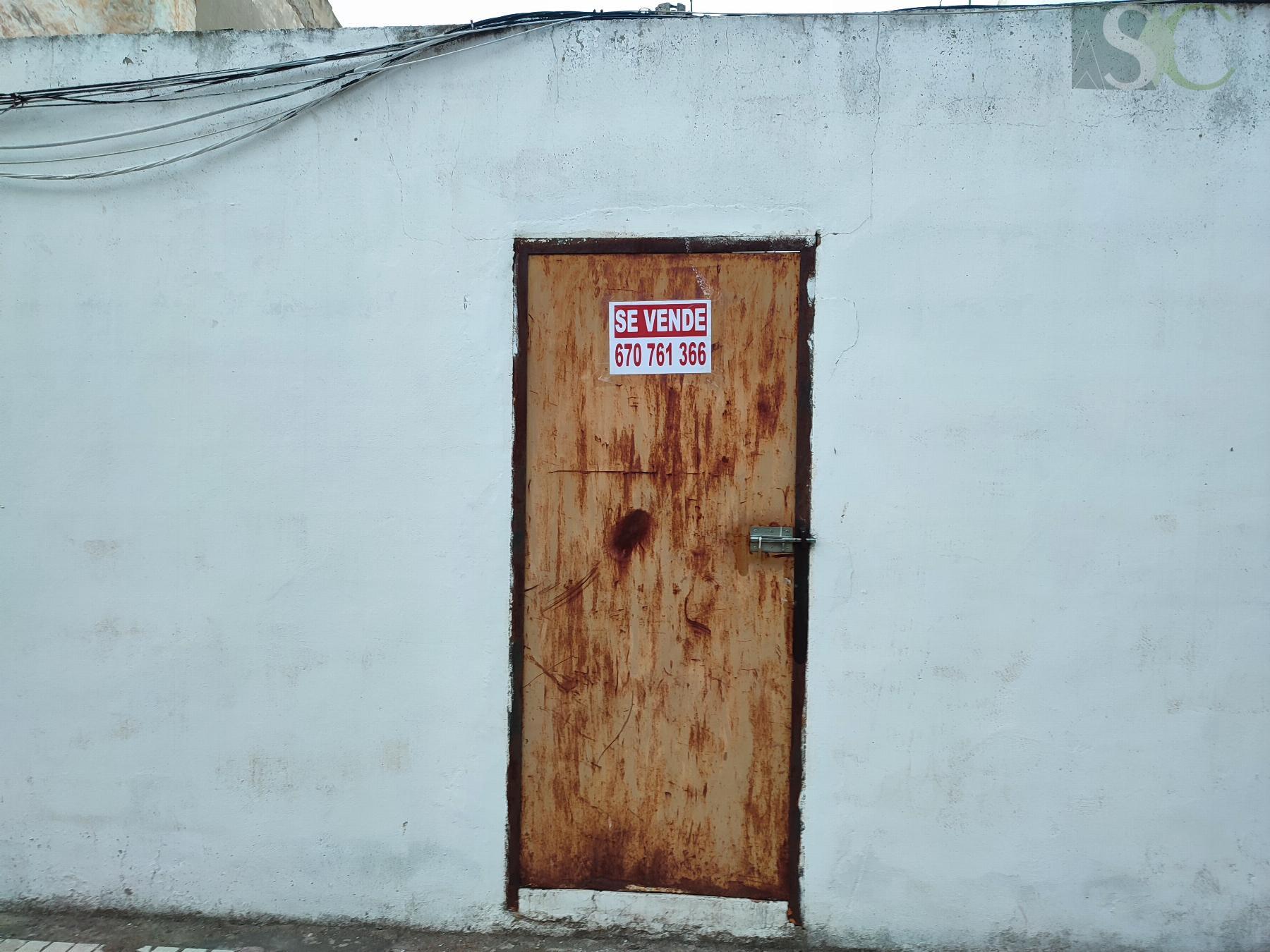 For sale of land in Almargen